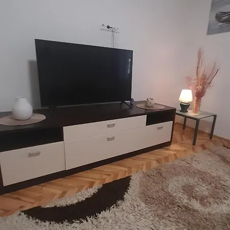 Apartament Luka